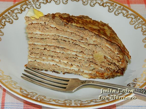 Блинный торт с печенью - очень вкусный, сытный и выглядит роскошно! Блинный торт с печенью - очень вкусный, сытный и выглядит роскошно!