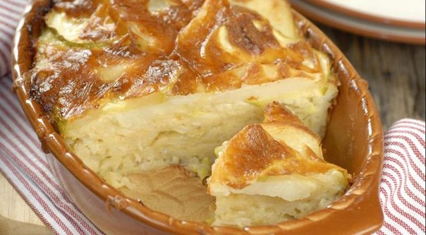 Ароматная картофельная запеканка с нежнейшими кабачками на дрожжах - шикарное блюдо! Ароматная картофельная запеканка с нежнейшими кабачками на дрожжах - шикарное блюдо!