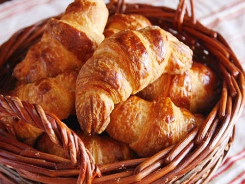 Круассаны с ветчиной и сыром