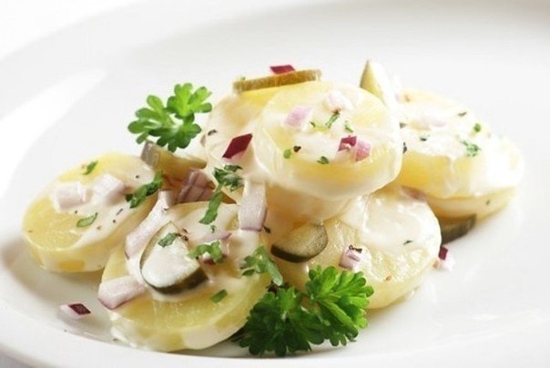 Простой картофельный салат. Простой картофельный салат.