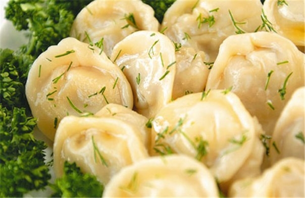 Как правильно и вкусно варить пельмени в кастрюле