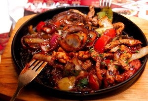 Острая фасоль с мясом