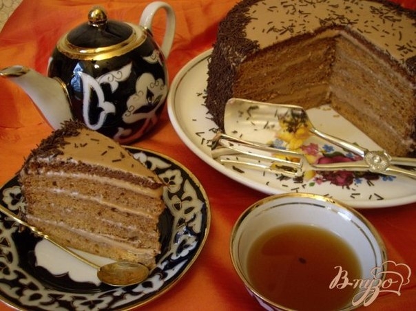 ВКУСНЫЙ МЕДОВИК С НЕЖНЫМ КРЕМОМ ВКУСНЫЙ МЕДОВИК С НЕЖНЫМ КРЕМОМ