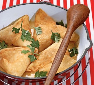 Блинчики с курицей в соусе бешамель