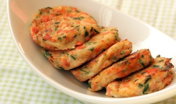 Рецепт Котлетки-оладьи с крабовым мясом и семгой