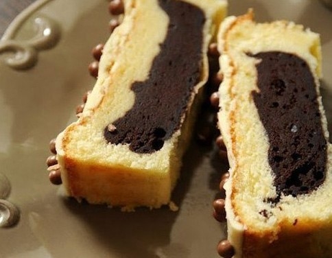 Кекс с йогуртом и какао.