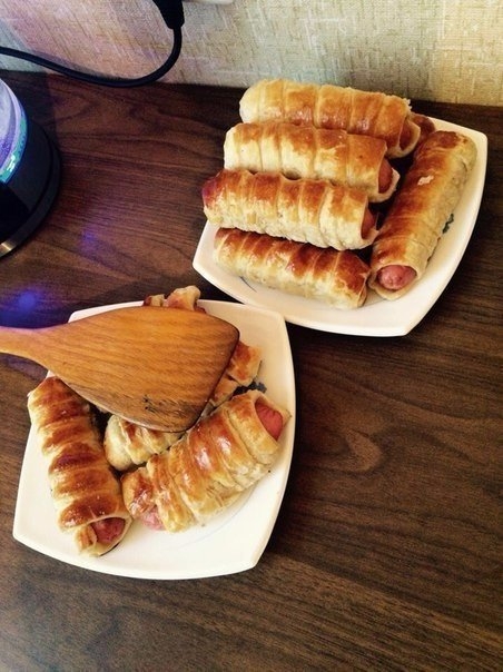 ВКУСНЫЕ СОСИСКИ В ТЕСТЕ
