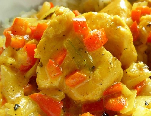Курица с соусом карри