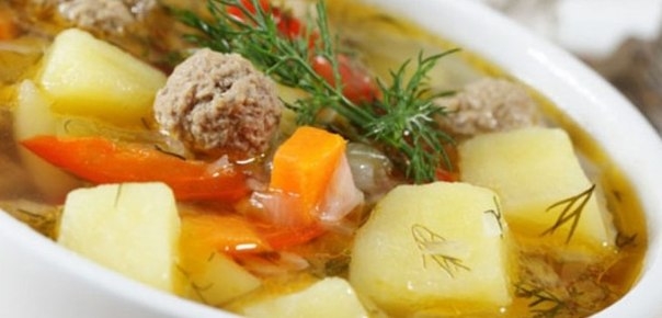 Суп с куриными фрикадельками и овощами