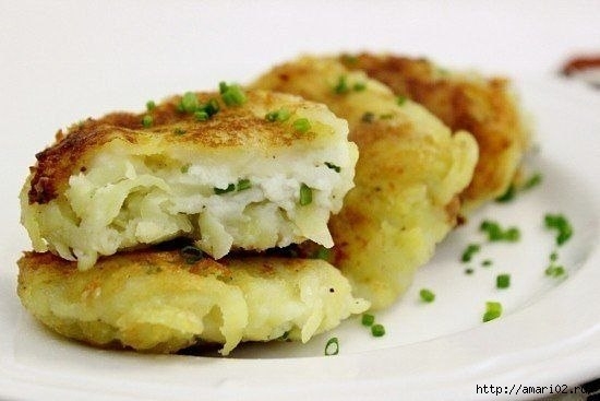 Картофельники с творожной начинкой