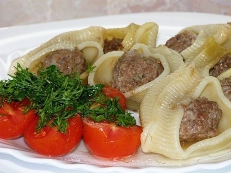 МАКАРОНЫ, ФАРШИРОВАННЫЕ ФАРШЕМ