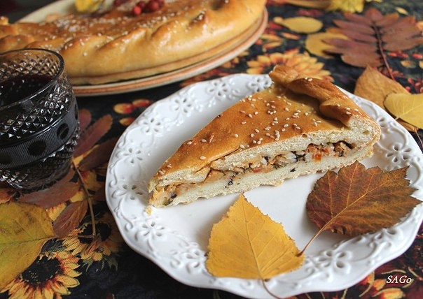 ПИРОГ С ФАСОЛЬЮ, КУРЯТИНОЙ И ГРИБАМИ