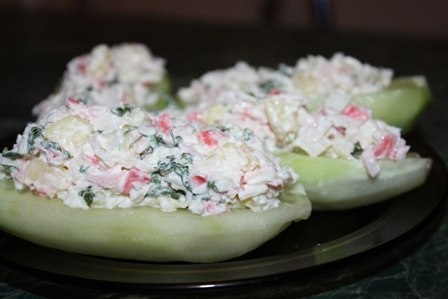Огурцы с крабовой начинкой Огурцы с крабовой начинкой