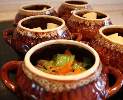 РЫБА ПО ДЕРЕВЕНСКИ ( в горшочках) РЫБА ПО ДЕРЕВЕНСКИ ( в горшочках)