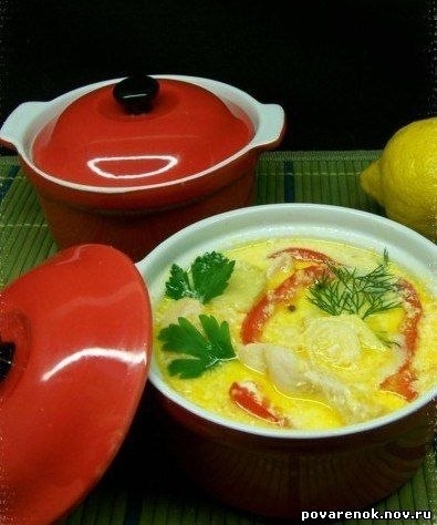 Курица с овощами в горшочке под сырно-сметанным соусом Курица с овощами в горшочке под сырно-сметанным соусом