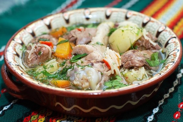 Суп куриный да с потрошками...