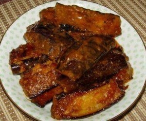 Баклажаны с острым соусом
