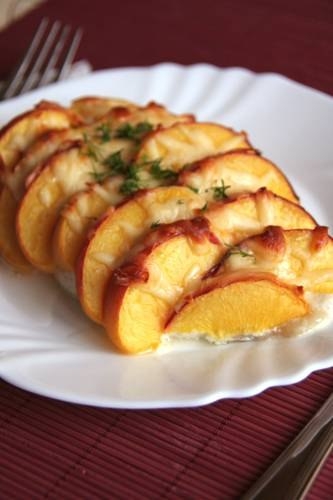 Куриная грудка с персиками Куриная грудка с персиками