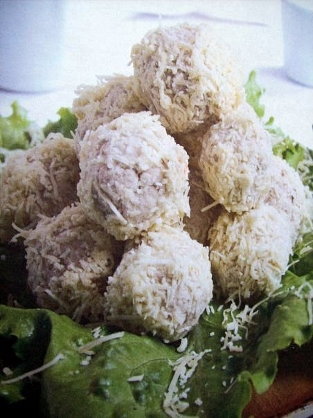 Куриные шарики с оливками. Куриные шарики с оливками.