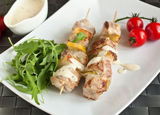 ПИКАНТНЫЕ ШАШЛЫЧКИ С ГРУШАМИ ПИКАНТНЫЕ ШАШЛЫЧКИ С ГРУШАМИ