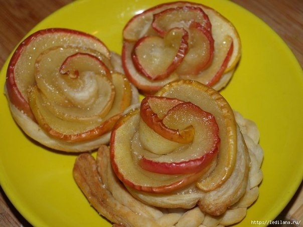 Яблочные розочки как новогодний десерт Яблочные розочки как новогодний десерт