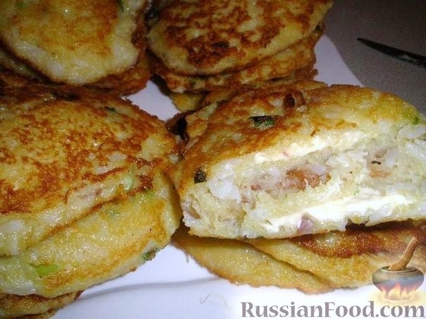 ДРАНИКИ КАРТОФЕЛЬНЫЕ С ОТВАРНЫМ РИСОМ И С СЫРОМ