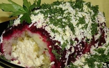 Новогодний рецепт: Салат с копченым сыром
