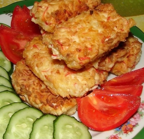 Рыбные биточки с крабовыми палочками Рыбные биточки с крабовыми палочками