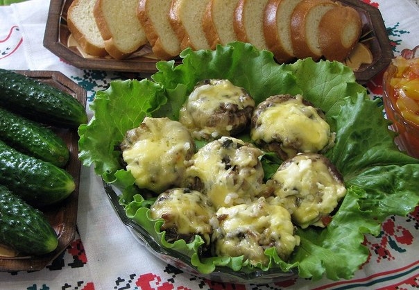 Шампиньоны фаршированные...Вкусно!...