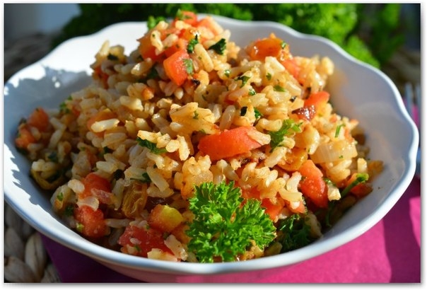 Рис с миндалем и изюмом (Испания)