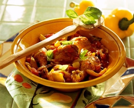 Рагу с куриными бедрышками