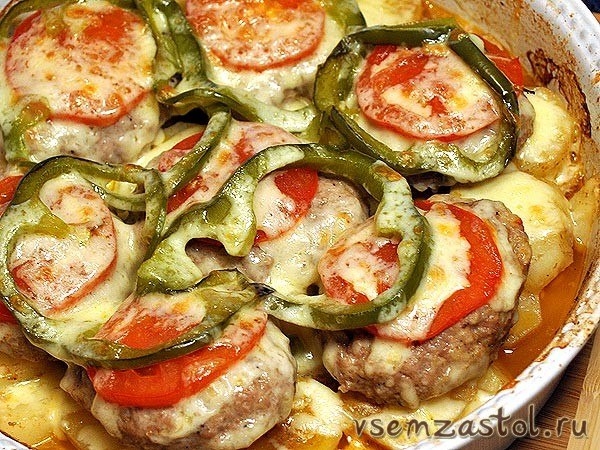 Вкусные котлеты с гарниром