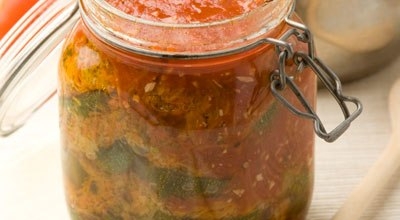 Салат "Вкусная компания" из кабачков в томате на зиму (быстро готовить)
