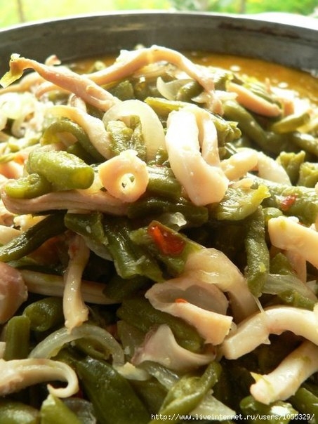 Кальмары со стручковой фасолью