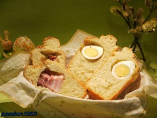 Пасхальные бриоши с тайником