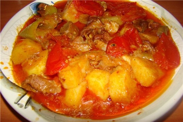 МЯСО ПОД СОУСОМ С ОВОЩАМИ: