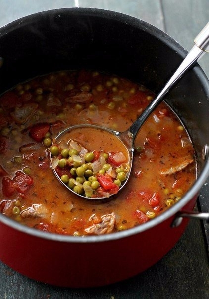 Говядина тушеная со сладким горошком