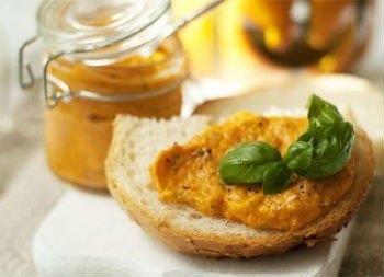 Кабачковая икра с морковью, томатной пастой на зиму