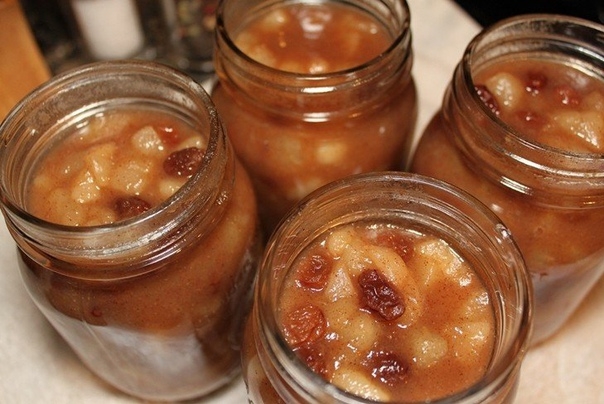 Варенье из яблок с изюмом и корицей Варенье из яблок с изюмом и корицей