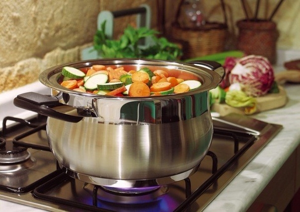 Кастрюли, сковородки, формы. Выбираем материал с умом. Кастрюли, сковородки, формы. Выбираем материал с умом.