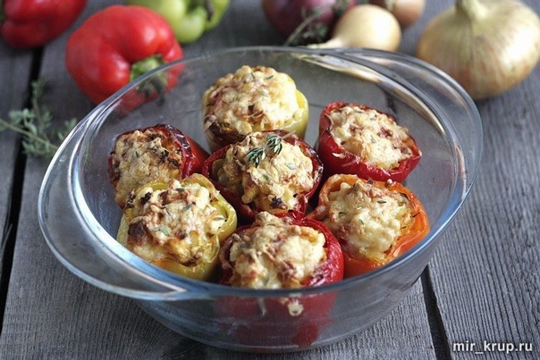 Перец, фаршированный фасолью и картофелем Перец, фаршированный фасолью и картофелем