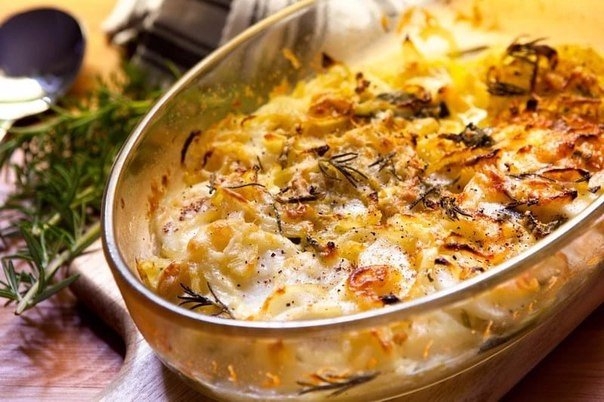 НЕЖНАЯ ЗАПЕКАНКА С КАРТОФЕЛЕМ И СЛИВОЧНЫМ СОУСОМ