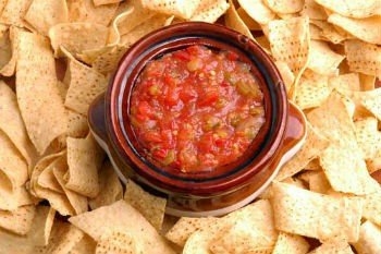 Аджика без варки с яблоками