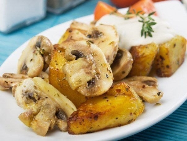 Простое жаркое с грибами Простое жаркое с грибами
