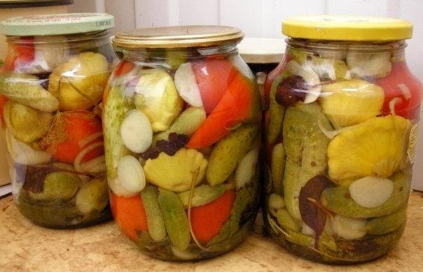 Маринованные овощи ассорти на зиму Маринованные овощи ассорти на зиму
