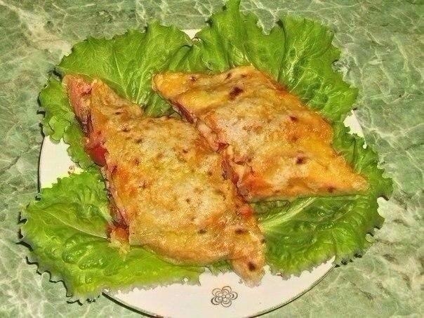 "Фаршированный" лаваш запечённый в духовке.