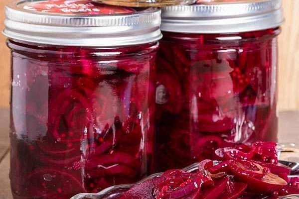 Изумительная закуска из свеклы на зиму. Готовлю третий год подряд! Готовьте побольше! Изумительная закуска из свеклы на зиму. Готовлю третий год подряд! Готовьте побольше!