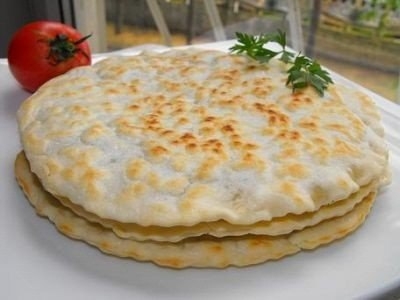 Лаваш бакинский с зеленью Лаваш бакинский с зеленью