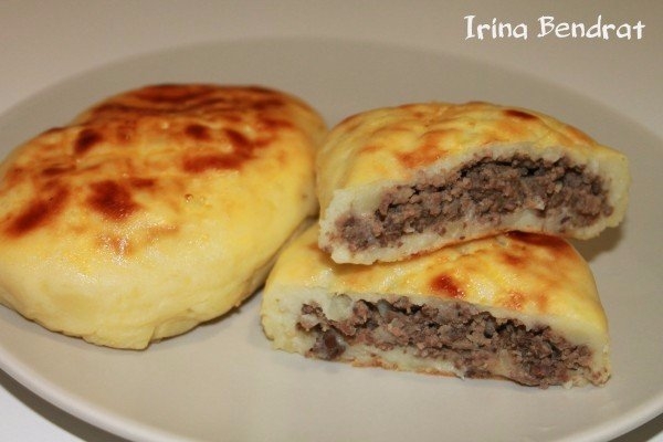 Картофельные зразы с начинкой из печеночки.. Картофельные зразы с начинкой из печеночки..
