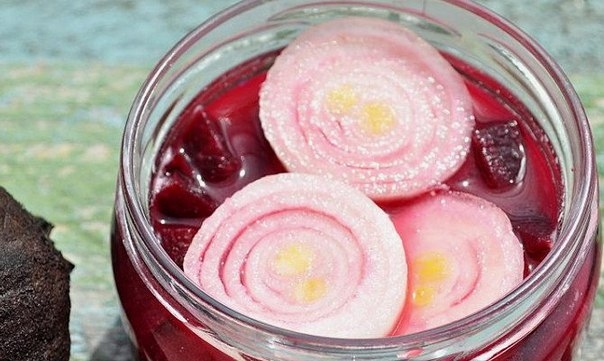 Маринованная свёкла с луком и мёдом